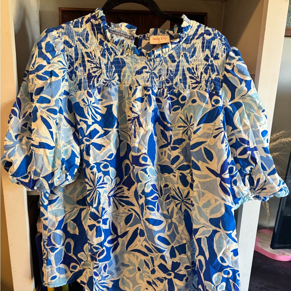Hailey & Co Boutique Blue & White Floral Smocked Blouse